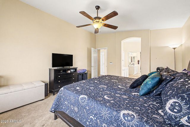 8401 W LAUREL Lane, Peoria, AZ 85345