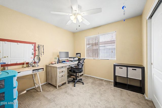 8401 W LAUREL Lane, Peoria, AZ 85345