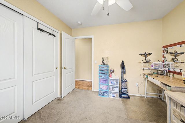 8401 W LAUREL Lane, Peoria, AZ 85345
