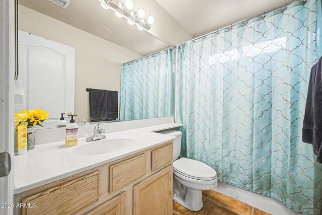 8401 W LAUREL Lane, Peoria, AZ 85345