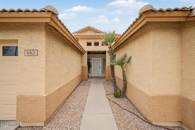 8401 W LAUREL Lane, Peoria, AZ 85345