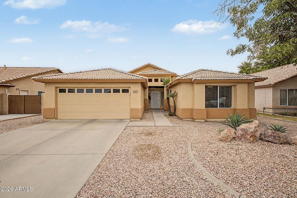 8401 W LAUREL Lane, Peoria, AZ 85345