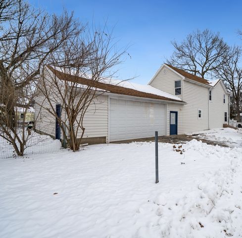 1104 S 4th Street, Oregon, IL 61061