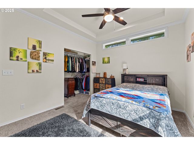 565 SHOREPINES Ct, Coos Bay, OR 97420