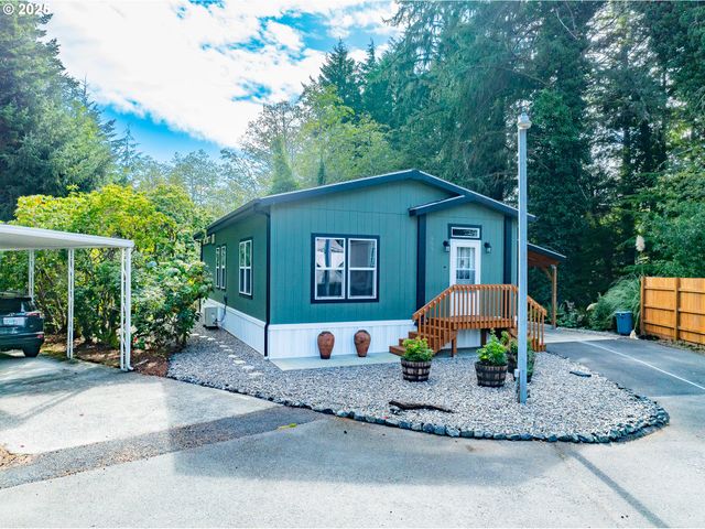 565 SHOREPINES Ct, Coos Bay, OR 97420