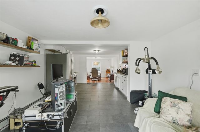 24 Seymour Street, Warren, RI 02885