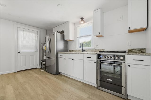 24 Seymour Street, Warren, RI 02885