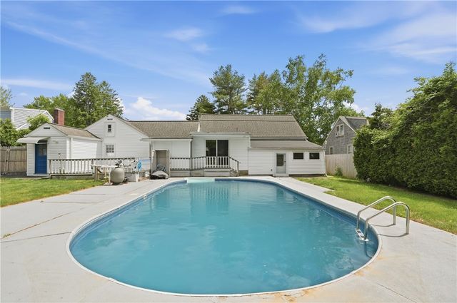 24 Seymour Street, Warren, RI 02885