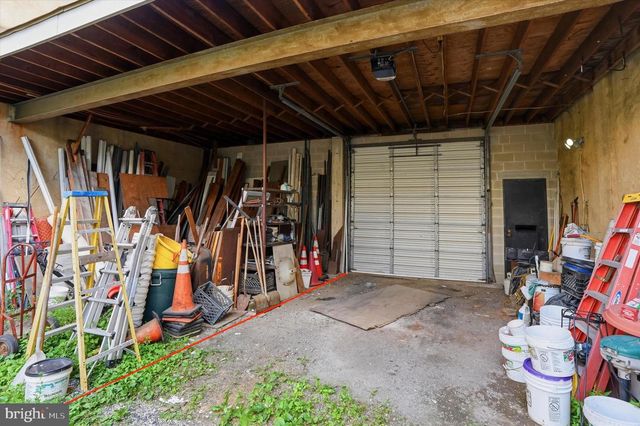 521 MIFFLIN ST, Philadelphia, PA 19148