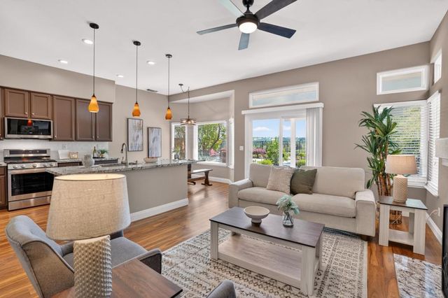 1973 Hunter Dr, Rocklin, CA 95765