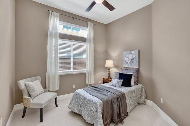 1973 Hunter Dr, Rocklin, CA 95765