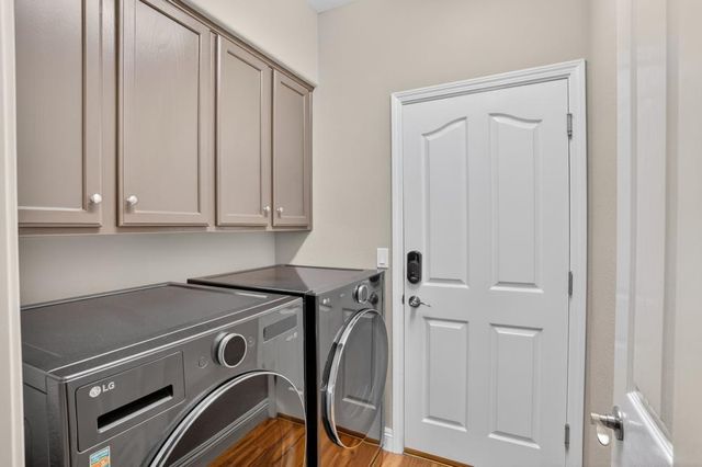 1973 Hunter Dr, Rocklin, CA 95765