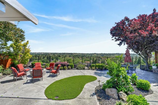 1973 Hunter Dr, Rocklin, CA 95765