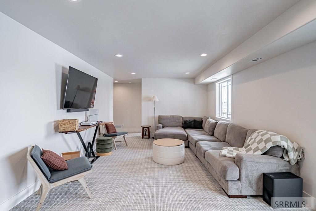 Image 31 of property listing at 440 N 3846 E, Rigby, ID 83442