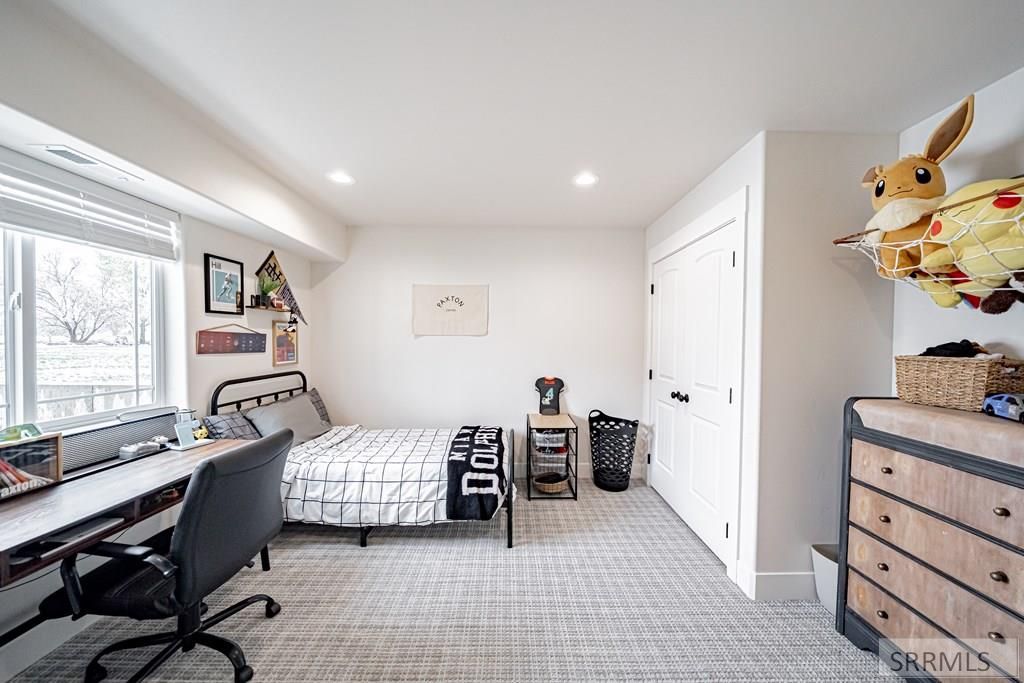 Image 32 of property listing at 440 N 3846 E, Rigby, ID 83442