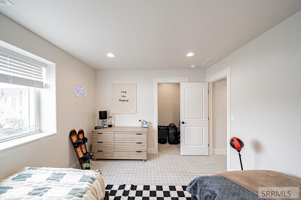 Image 36 of property listing at 440 N 3846 E, Rigby, ID 83442