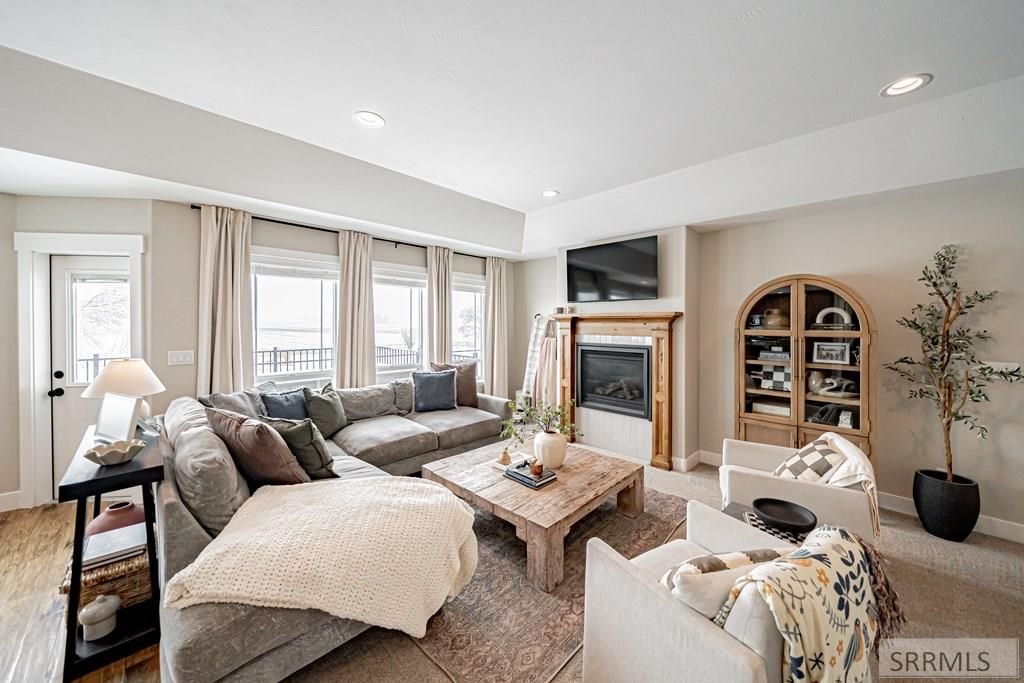 Image 8 of property listing at 440 N 3846 E, Rigby, ID 83442