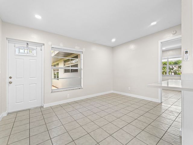 854 Bougainvillea Lane 3, Vero Beach, FL 32963