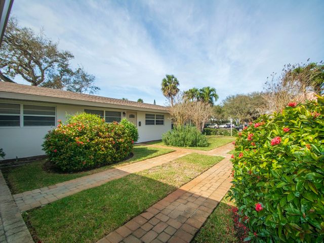 854 Bougainvillea Lane 3, Vero Beach, FL 32963