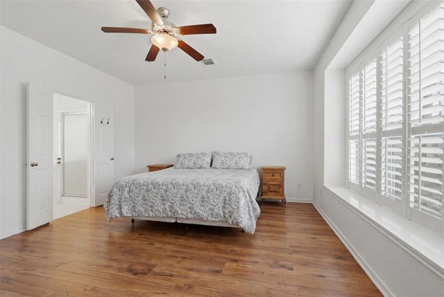 102 Wimberly Way, Conroe, TX 77385