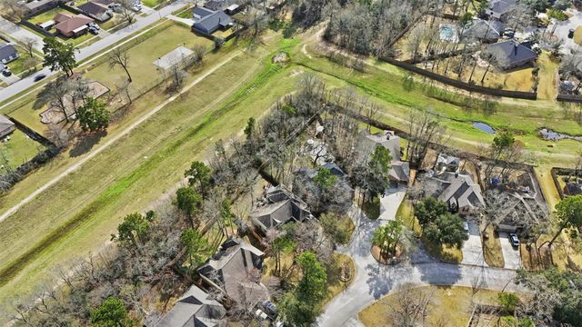 102 Wimberly Way, Conroe, TX 77385