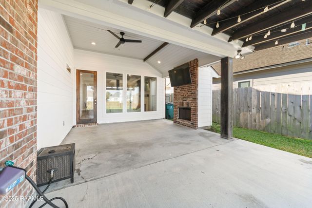 127 Ella Hill Street, Maurice, LA 70555