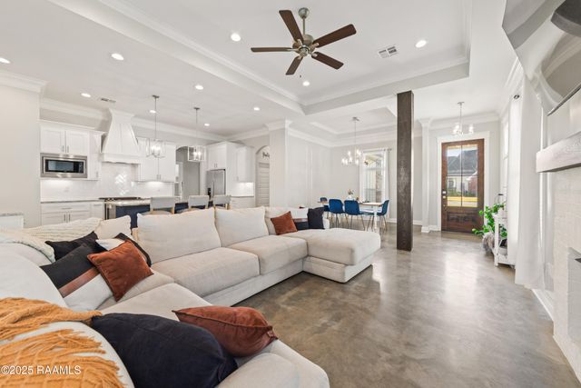 127 Ella Hill Street, Maurice, LA 70555