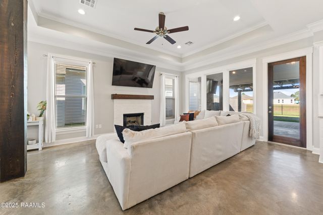 127 Ella Hill Street, Maurice, LA 70555