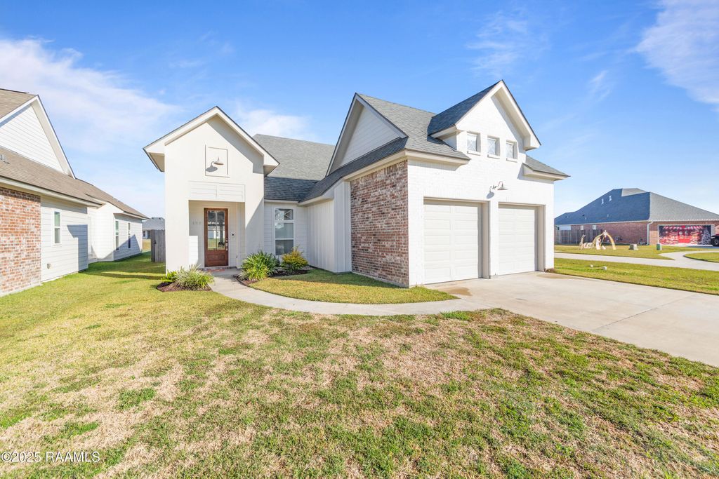 127 Ella Hill Street, Maurice, LA 70555