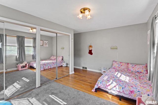 2552 37th Avenue, Rock Island, IL 61201