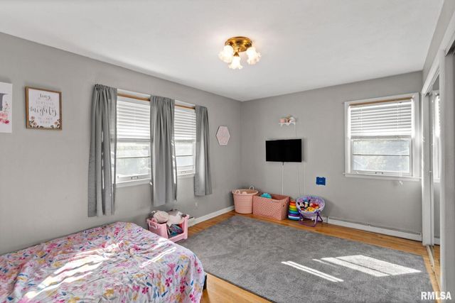 2552 37th Avenue, Rock Island, IL 61201