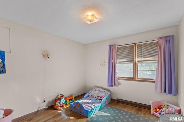 2552 37th Avenue, Rock Island, IL 61201