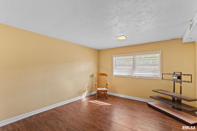 2552 37th Avenue, Rock Island, IL 61201