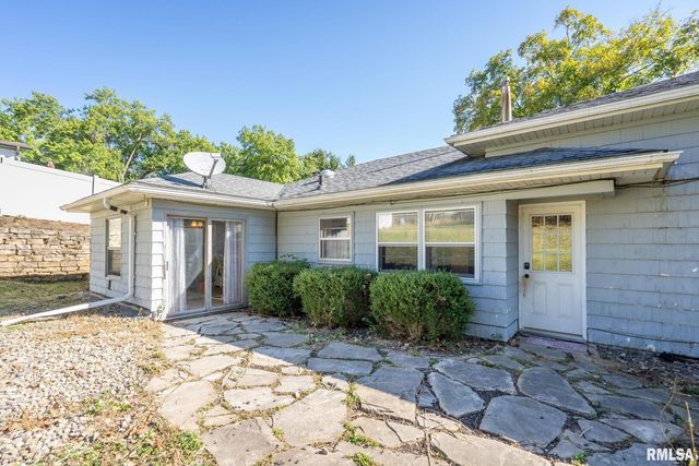 2552 37th Avenue, Rock Island, IL 61201