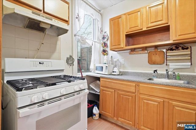 509 Monastery Place, Union City, NJ 07087