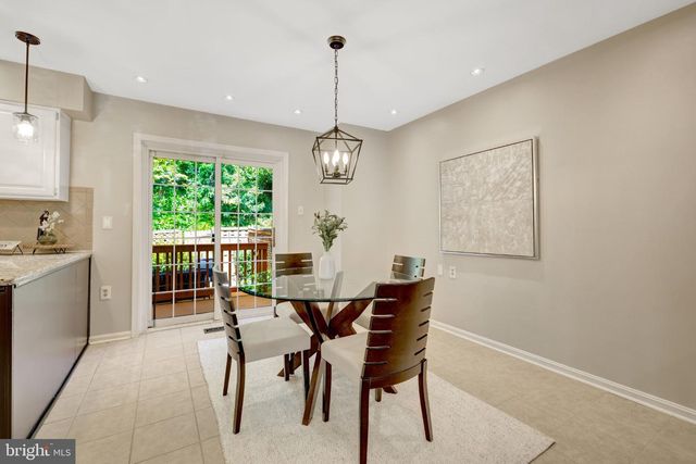 11992 SENTINEL POINT CT, Reston, VA 20191