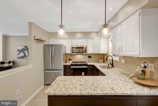 11992 SENTINEL POINT CT, Reston, VA 20191