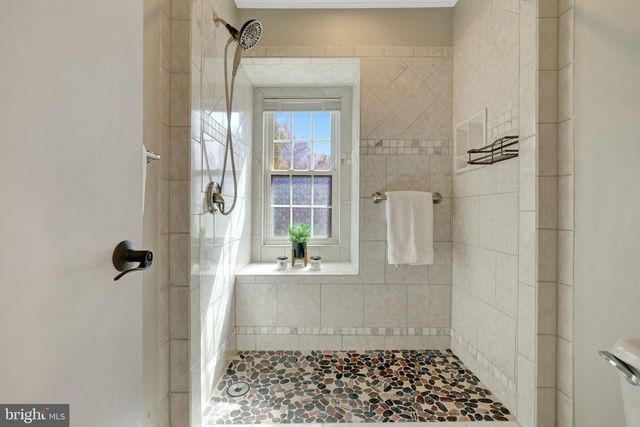 11992 SENTINEL POINT CT, Reston, VA 20191