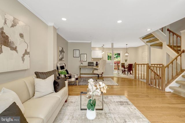 11992 SENTINEL POINT CT, Reston, VA 20191