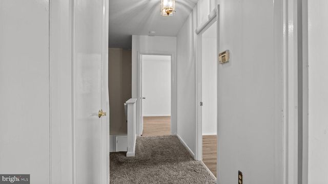 2881 THUNDERHEAD RD, Abington, PA 19001