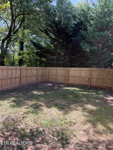 7508 Chatham Circle, Knoxville, TN 37909