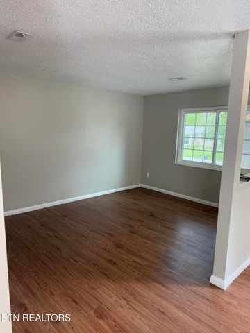 7508 Chatham Circle, Knoxville, TN 37909