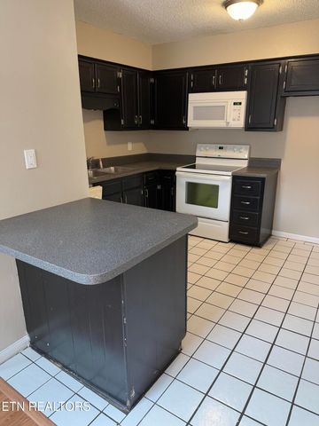 7508 Chatham Circle, Knoxville, TN 37909