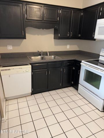 7508 Chatham Circle, Knoxville, TN 37909