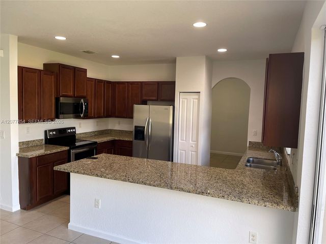 165 SE 21st Terrace, Homestead, FL 33033