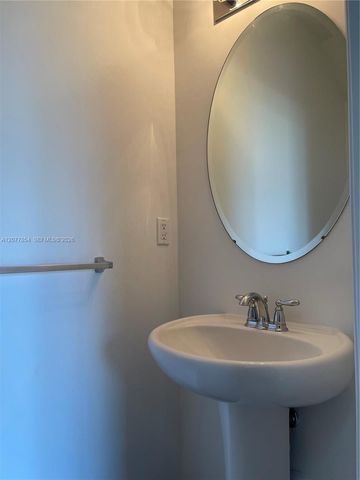 165 SE 21st Terrace, Homestead, FL 33033
