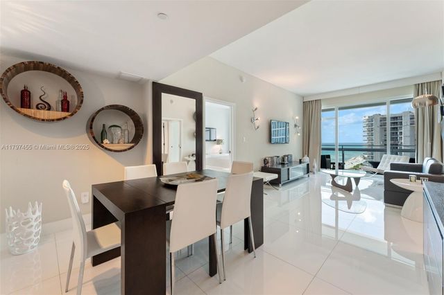6801 Collins Ave PH10, Miami Beach, FL 33141