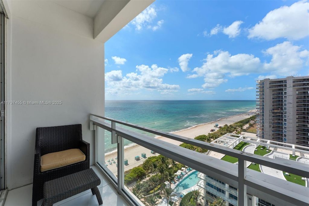 6801 Collins Ave PH10, Miami Beach, FL 33141
