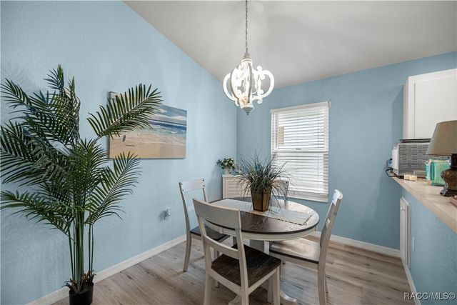 3922 NE 22nd Lane, Ocala, FL 34470