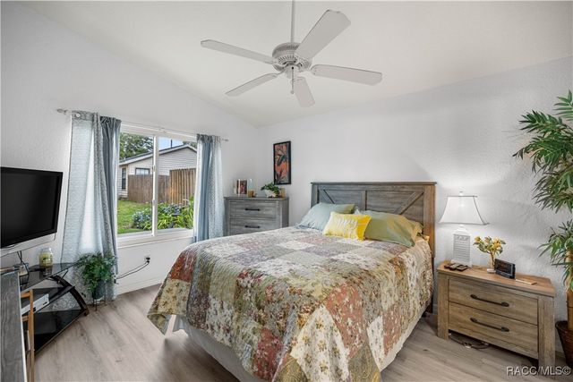 3922 NE 22nd Lane, Ocala, FL 34470